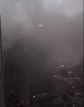 重庆市南岸区南坪西计大厦帝豪KTV发生火灾致多人受伤