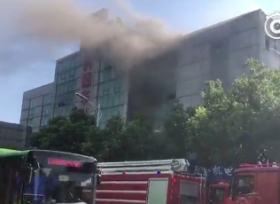 7月16日2时许 江苏省镇江市丹阳市丹金路一餐厅发生爆炸